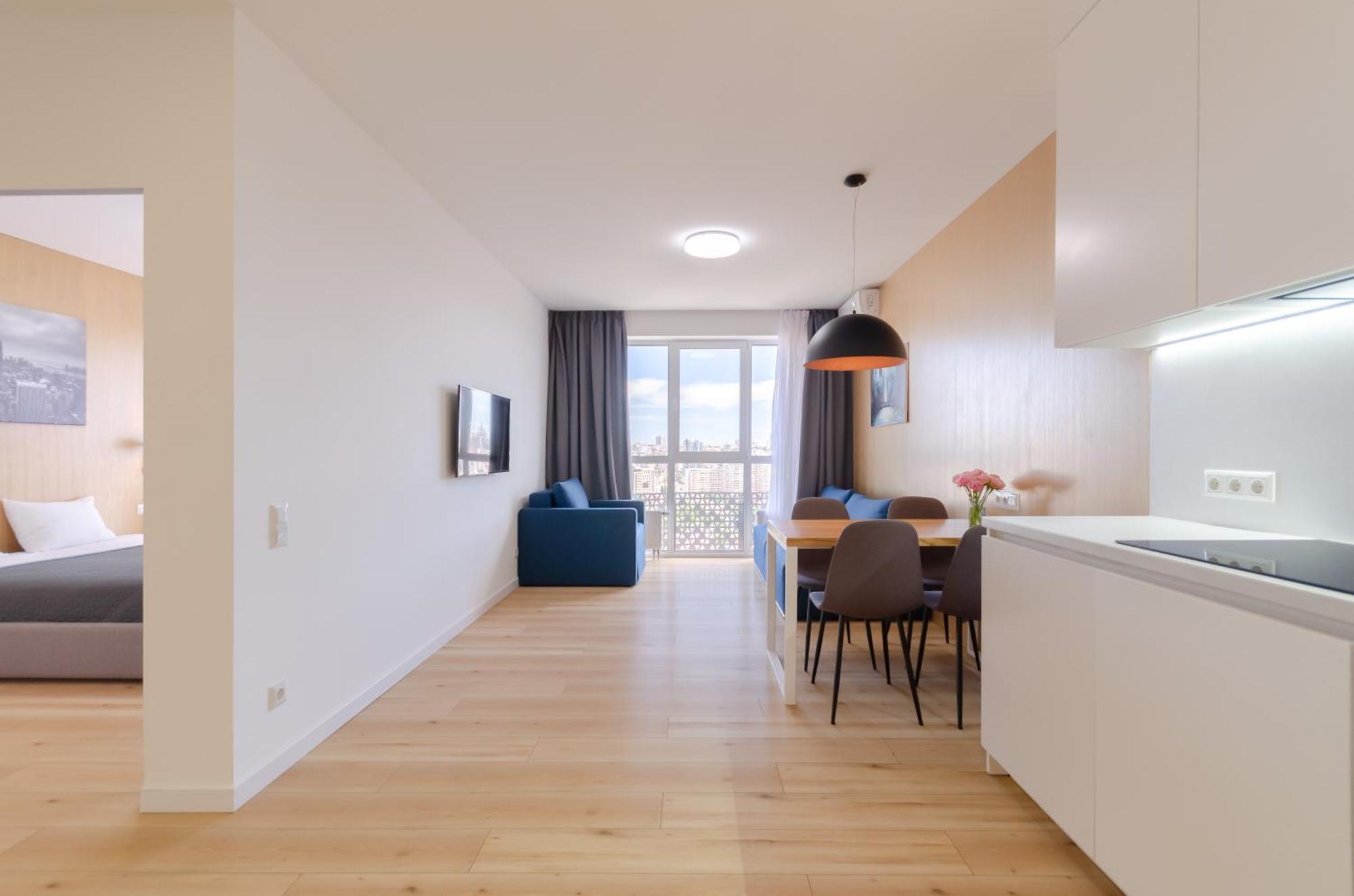 Petrovdom 205-206 Panoramic City View Apartments At Rc Kvartet, Central Railway Station キエフ エクステリア 写真