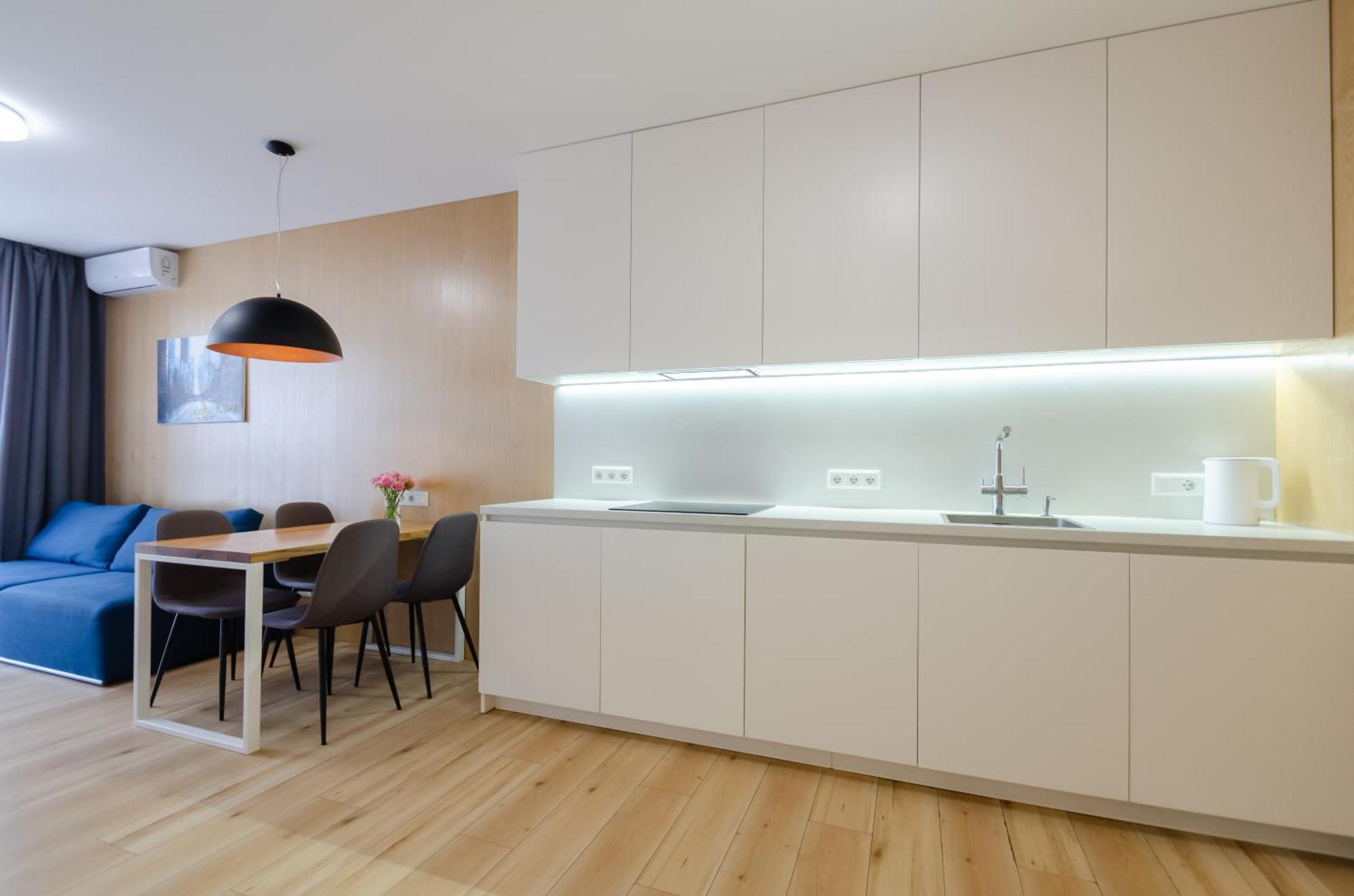Petrovdom 205-206 Panoramic City View Apartments At Rc Kvartet, Central Railway Station キエフ エクステリア 写真