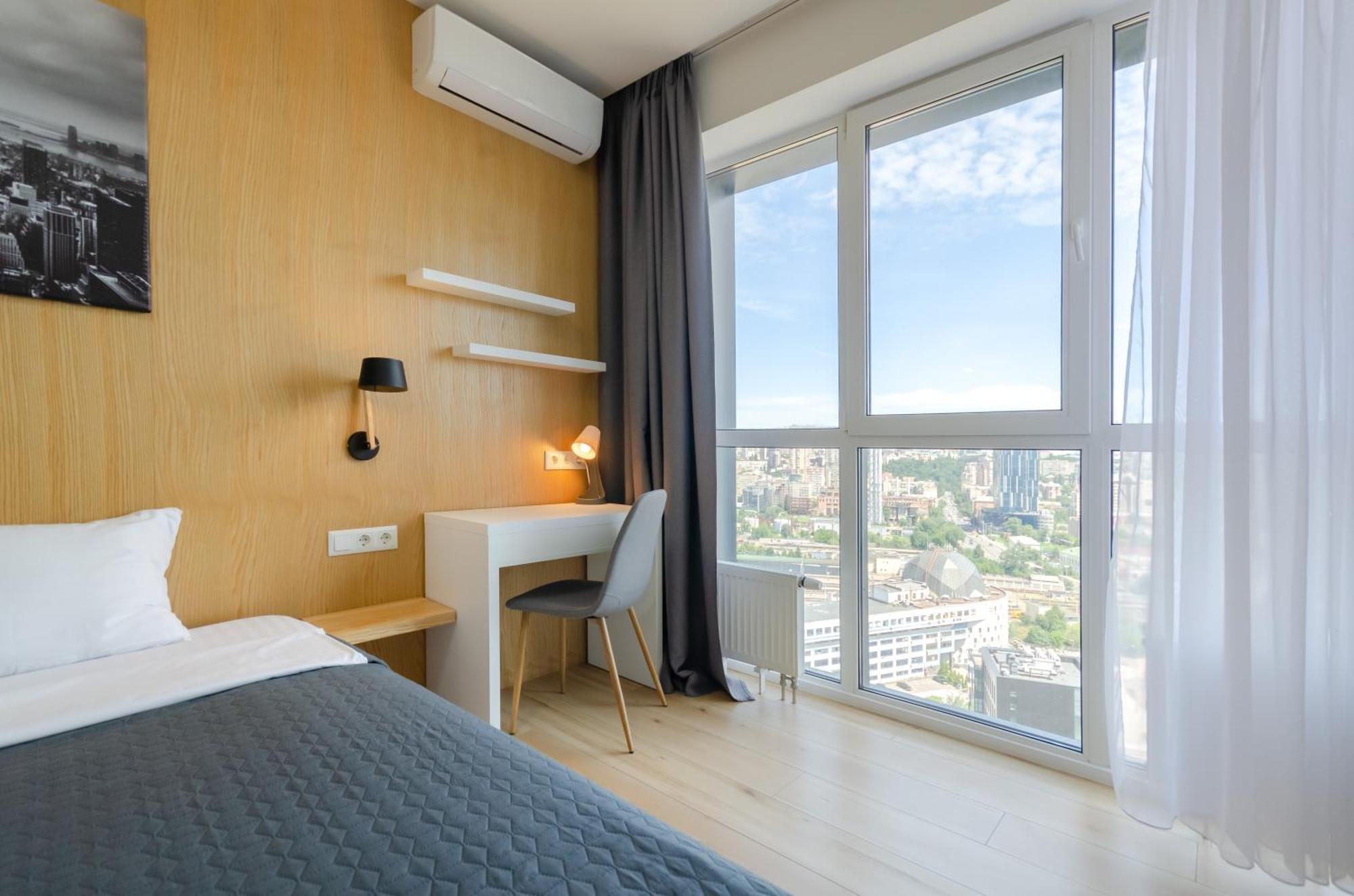 Petrovdom 205-206 Panoramic City View Apartments At Rc Kvartet, Central Railway Station キエフ エクステリア 写真